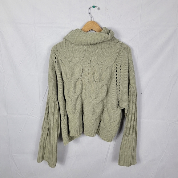 Women's NWT Cozy Knit Cowl Neck Sweater - Picture 2 of 5